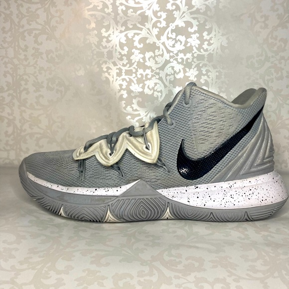 kyrie 5 wolf grey